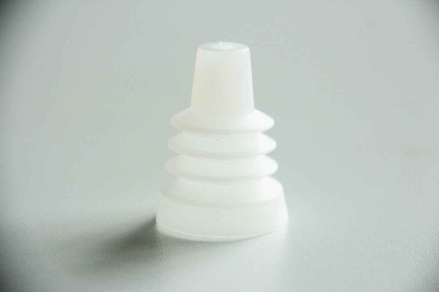 Zenyer white suction cup for egg lifter